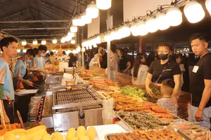 Vũng Tàu giữ du khách bằng kinh tế đêm