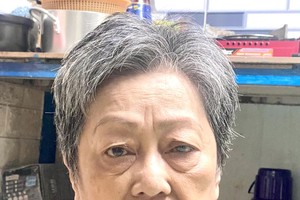 老妇身患多病无能力治疗