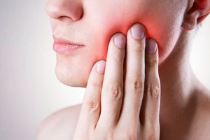 为何刷牙时牙龈总出血？