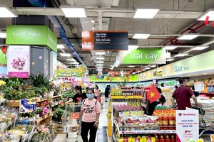 本市将加强采取物价管理措施，确保商品供需，平抑年底和2025年春节的粮食及食品市场。