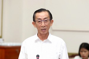 陈黄银副教授、博士。