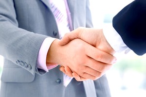 务必履行对合作伙伴之诺言