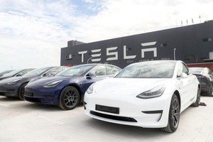 特斯拉汽车交付量十多年来首次同比下滑