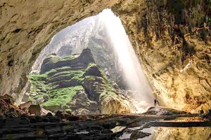 风牙-格邦国家公园“山洞”。