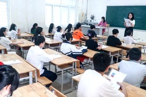 总理指导初、高中招生与课外补习管理事宜