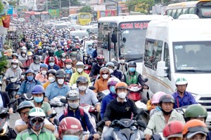 13号国道从平兆桥至平福四岔路口路段经常发生交通拥堵。