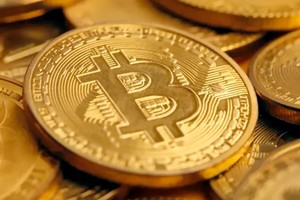 比特币价格跌破 8 万美元