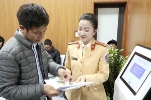 民众已可通过网络系统办理更换驾照手续。