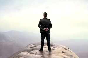 为的是自己看得起自己