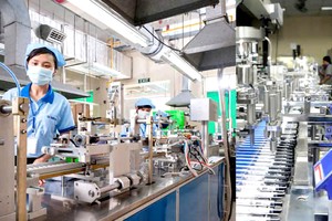 天龙集团是模范民营企业之一。