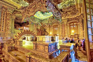 朝圣之旅向故都