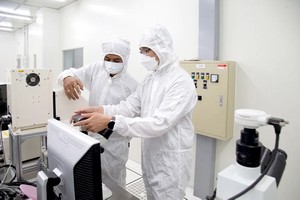 本市高科技园区的晶片生产研究活动。