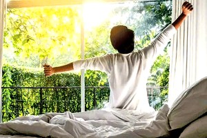 养成晨起后好习惯，能让身体更健康长寿。