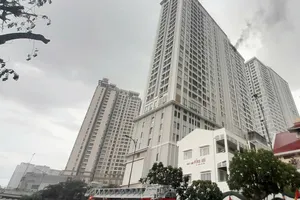 Xe chữa cháy được điều đến hiện trường dập tắt đám cháy kịp thời