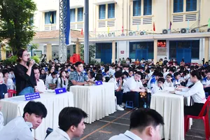 Phiên tòa giả định với đầy đủ các thành phần theo luật tố tụng hình sự