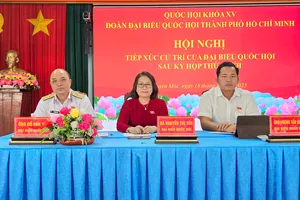 Cử tri phản ánh tình trạng chậm cấp giấy chứng nhận quyền sử dụng đất 