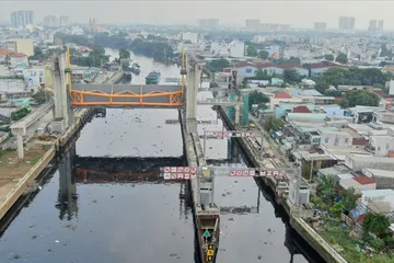 TPHCM ủy quyền quyết định đầu tư nhiều dự án công cho các sở ngành