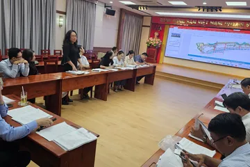 Tổ Công tác 1645 do Giám đốc Sở NN-MT Nguyễn Toàn Thắng làm tổ trưởng họp hàng tuần để tháo gỡ vướng mắc về sổ hồng 