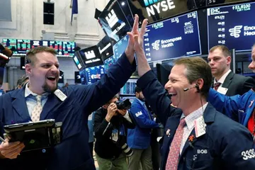 Phố Wall đi lên nhờ lạm phát hạ nhiệt, kỳ vọng Fed giảm lãi suất 