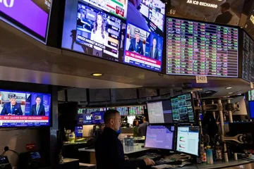 Chứng khoán Mỹ giằng co, nhóm công nghệ phân hóa mạnh