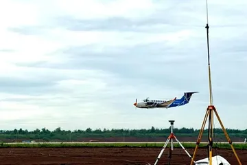 Tàu bay King Air B350 và thiết bị DGPS phục vụ công tác bay KTHC.