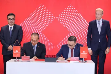 Ký kết thỏa thuận hợp tác toàn diện giữa Techcombank và Techcom Life