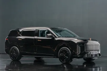 Giải mã chất Việt trên Lạc Hồng 900 LX