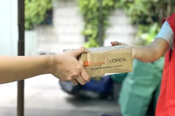 Lộ thông tin cá nhân, người tiêu dùng mất tiền khi mua sắm online 