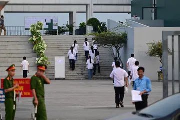 Thí sinh tại điểm thi Trường THPT chuyên Tuyên Quang sáng 14-8. Ảnh: ĐỖ TRUNG