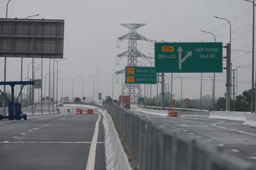 Khai thác toàn tuyến cao tốc Bến Lức - Long Thành từ ngày 1-10