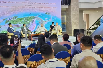 Các chuyên gia tại buổi tọa đàm.