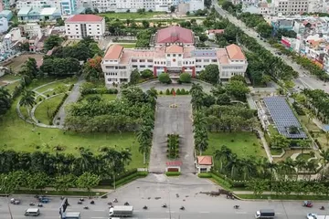 Một cơ sở làm việc tại TPHCM được chuyển làm trường học sau khi sắp xếp
