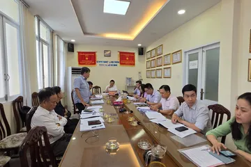 Tổ Công tác 1645 do giám đốc Sở NN-MT Nguyễn Toàn Thắng chủ trì tại một cuộc họp
