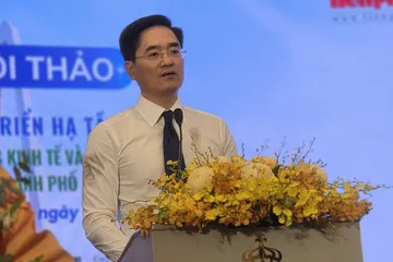 Giám đốc Sở Xây dựng Trần Quang Lâm phát biểu tại hội thảo