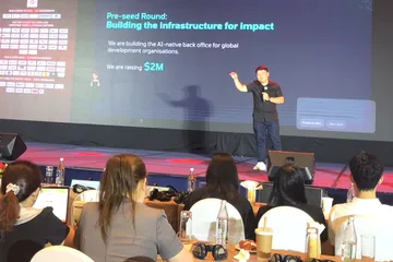 Đại diện startup thuyết trình dự án gọi vốn trước các quỹ đầu tư và nhà đầu tư thiên thần tại DAVAS 2026