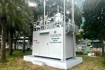 Trạm quan trắc môi trường không khí quốc gia đặt tại Công viên Thanh Xuân, TP Hà Nội. Ảnh: CỤC MÔI TRƯỜNG