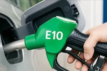 Dự kiến bán xăng E10 trên cả nước từ ngày 30-4