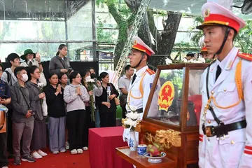 Thành kính tiễn đưa 731 liệt sĩ về nơi an nghỉ