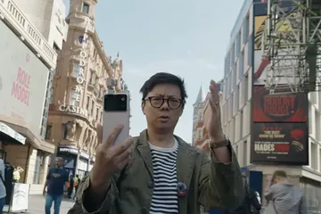 Ảnh chụp màn hình video giới thiệu Robot Phone.