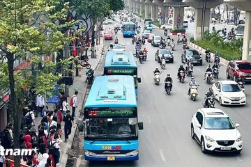Hà Nội: 240 triệu lượt hành khách đi xe buýt trong năm 2025