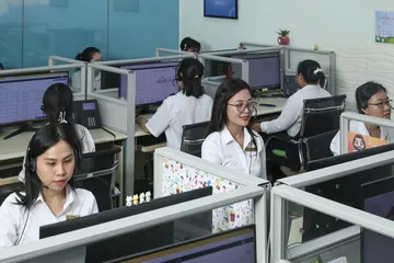 Các nữ CBCNV EVNSPC góp phần nâng cao chất lượng chăm sóc khách hàng