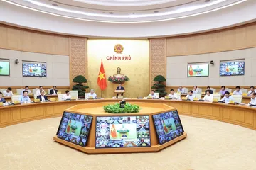 Thủ tướng chủ trì phiên họp thường kỳ và Hội nghị trực tuyến Chính phủ với địa phương - Ảnh: VGP/Nhật Bắc