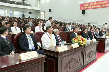 Các đại biểu tham dự hội nghị.