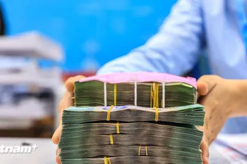 Siết tín dụng bất động sản: Cân bằng giữa tăng trưởng và an toàn hệ thống