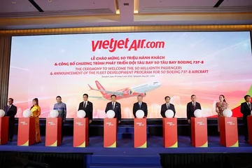 Vietjet chào mừng cột mốc 50 triệu lượt hành khách trên mạng bay Việt Nam – Thái Lan và công bố chương trình phát triển đội tàu bay Boeing 737-8