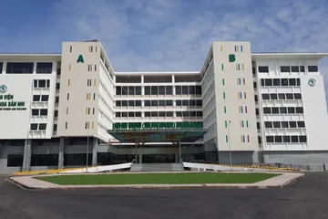 Bệnh viện Sản-Nhi Sóc Trăng.