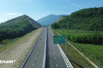 5 tháng đầu năm hoàn thành gần 300km đường cao tốc mới