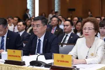 Đại diện các DN tham dự hội nghị Thường trực Chính phủ với cộng đồng doanh nghiệp chủ đề "Tháo gỡ điểm nghẽn - Khơi thông nguồn lực - Thúc đẩy tăng trưởng". Ảnh: VGP/Nhật Bắc.