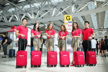Đồng phục tiếp viên Vietjet đã chinh phục hành khách toàn cầu, được bình chọn là “Đồng phục tiếp viên hàng không đẹp nhất”.
