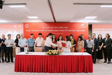 Techcombank và Bệnh viện Bạch Mai ký kết Biên bản ghi nhớ hợp tác hướng tới xây dựng hệ sinh thái tài chính y tế hiện đại.